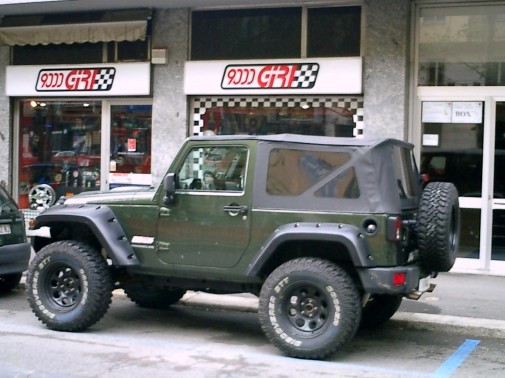jeep-wrangler-9000-giri