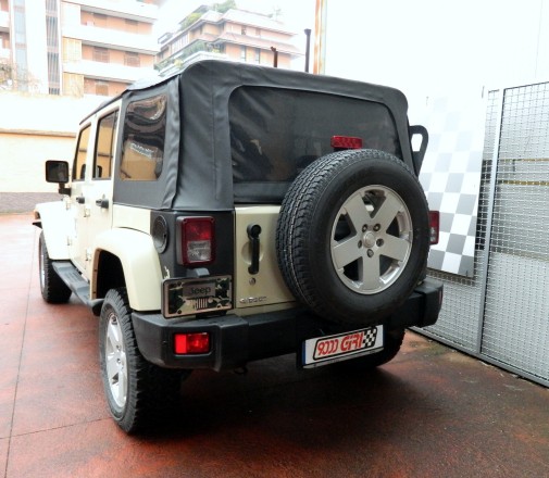 jeep-wrangler-jk-9000-giri