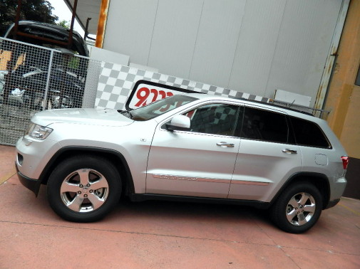 grand-cherokee-9000-giri