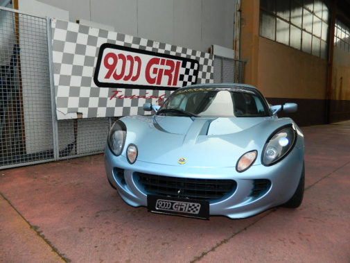 Lotus Elise powered by 9000 Giri