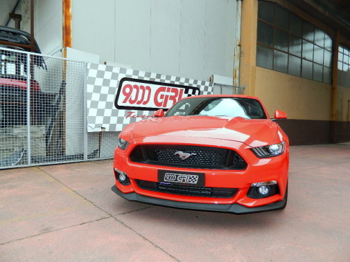Ford Mustang 5.0 V8