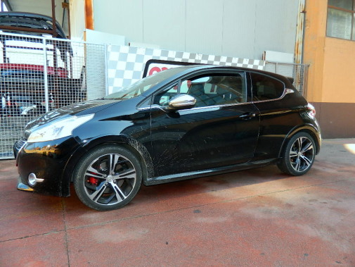 Peugeot 208 Gti powered by 9000 Giri