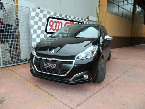 Peugeot 208 1.2 powered by 9000 Giri