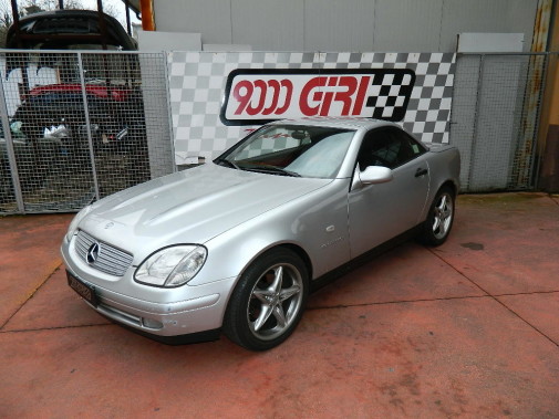 Mercedes Slk 200 kompressor powered by 9000 Giri