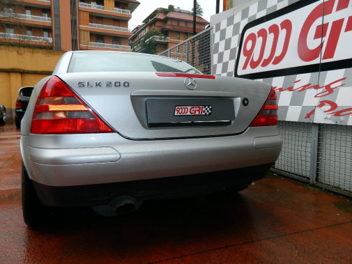 Mercedes Slk 200 kompressor powered by 9000 Giri