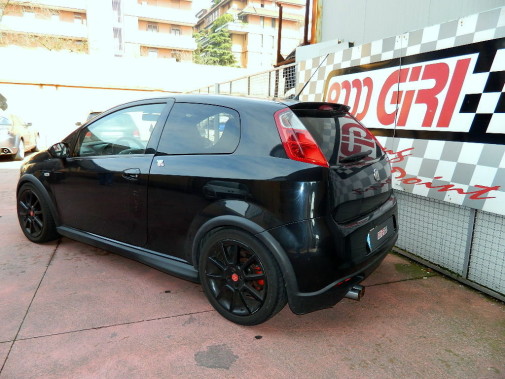 Fiat Grande Punto Abarth powered by 9000 Giri