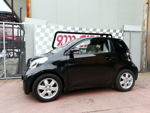 Toyota Iq powered by 9000 Giri