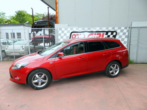 ford focus powered by 9000 giri (3)