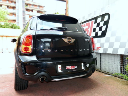 Mini Countryman Cooper S powered by 9000 Giri 