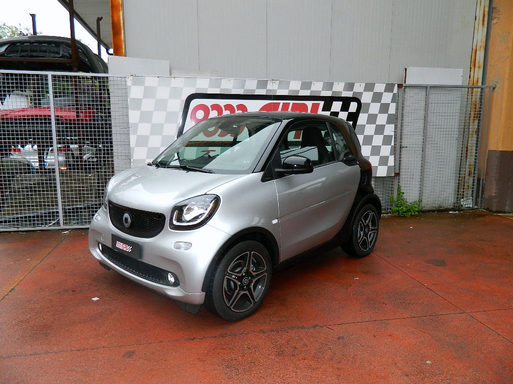 Smart Fortwo powered by 9000 Giri (2)