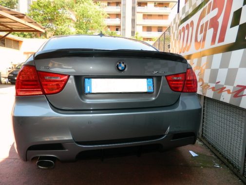 Bmw 320d powered by 9000 Giri 