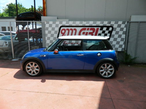 Mini Cooper S powered by 9000 Giri 