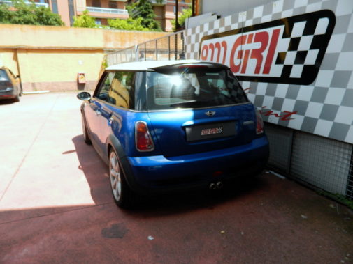 Mini Cooper S powered by 9000 Giri 