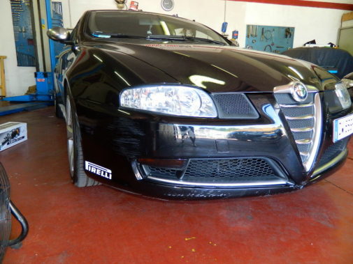 Alfa Gt 1.9 Jtd powered by 9000 Giri 