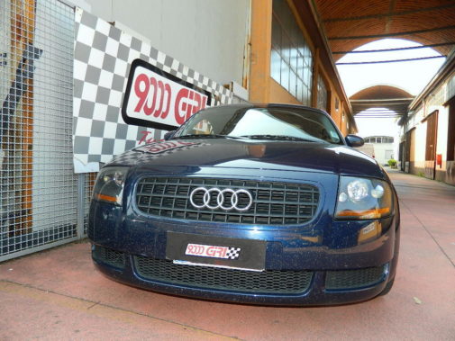 Audi TT 1.8 turbo powered by 9000 Giri 