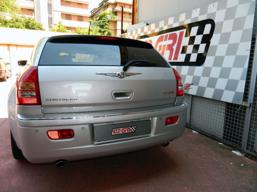 Chrysler 300C 3.0 crd powered by 9000 Giri 