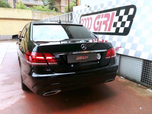 Mercedes E 220 cdi powered by 9000 Giri 