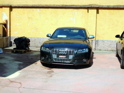 Audi S5 powered by 9000 Giri 