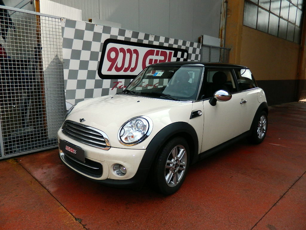 mini-cooper-1-6-powered-by-9000-giri-3