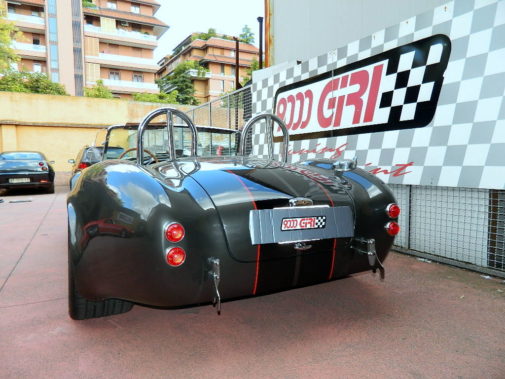 ford-shelby-ac-cobra-powered-by-9000-giri