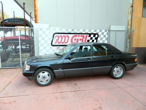 mercedes-190e-powered-by-9000-giri