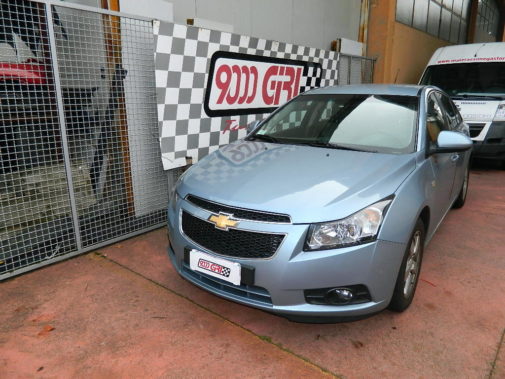 chevrolet-cruze-powered-by-9000-giri