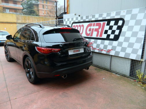 Infiniti Qx 3.0 td powered by 9000 Giri