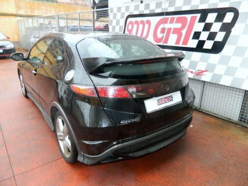 Honda Civic 2.2 cdti powered by 9000 Giri