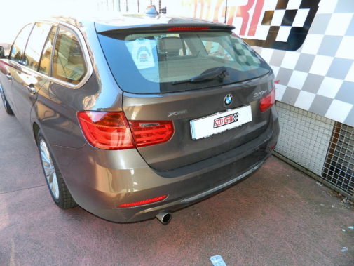 Bmw 320d touring powered by 9000 giri