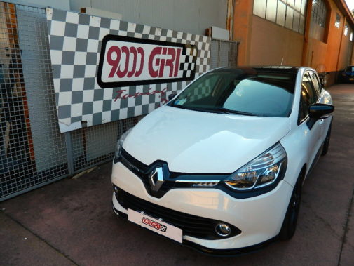 Renault Clio Sporter 1.5 Dci powered by 9000 Giri