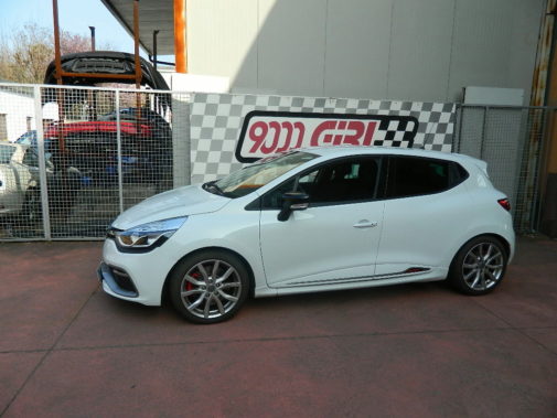 Renault Clio Rs Trophy powered by 9000 Giri