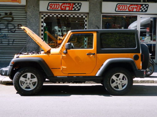 Jeep Wrangler Jk Rubicon powered by 9000 Giri