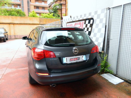 Opel Astra 1.4 Turbo gpl Sport Tourer powered by 9000 Giri