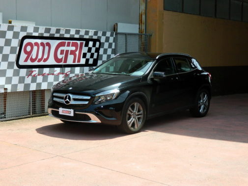 Mercedes Benz Gla 200 cdi powered by 9000 Giri