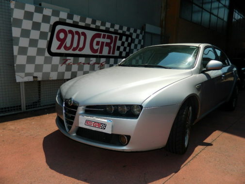 Alfa Romeo 159 1.9 tb powered by 9000 Giri