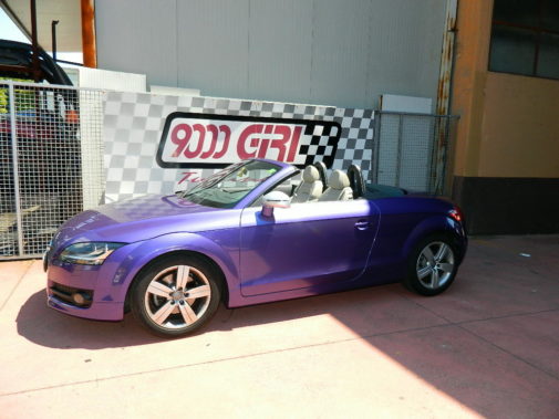 Audi TT 2.0 tfsi roadster powered by 9000 Giri