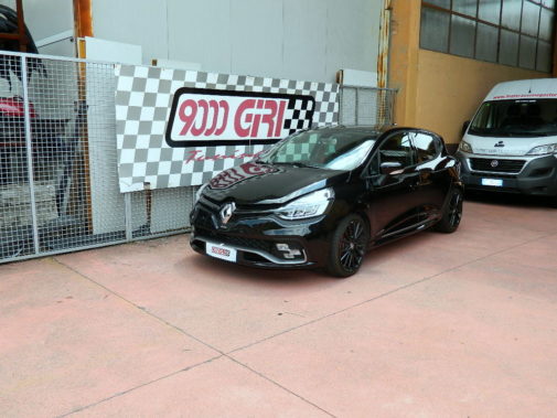 Renault Clio Rs Trophy powered by 9000 Giri