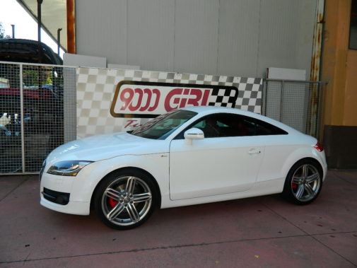 Audi TT 2.0 tdi powered by 9000 Giri