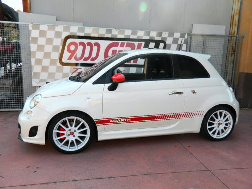 Fiat 500 Abarth powered by 9000 Giri