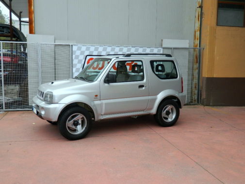 Suzuki Jimny 1.5 ddt-i powered by 9000 Giri