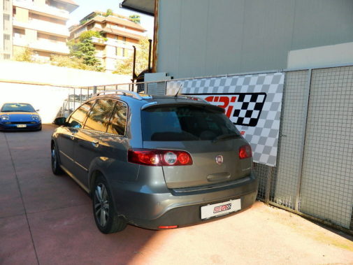 Fiat Croma 2.4 jtd powered by 9000 Giri