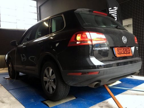 Vw Touareg 3.0 Tdi powered by 9000 Giri