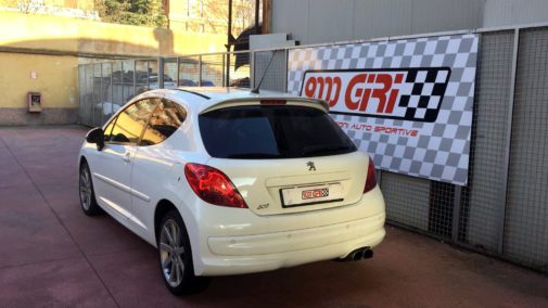 Peugeot 207 1.6 thp powered by 9000 Giri