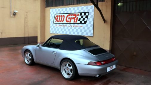 Porsche 993 Carrera 4 cabrio powered by 9000 Giri