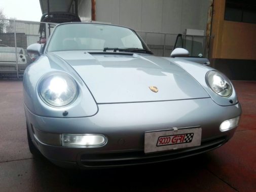 Porsche 993 Carrera 4 cabrio powered by 9000 Giri