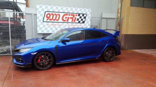 Honda Civic Type R powered by 9000 Giri