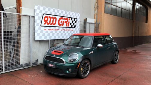 Mini Cooper S powered by 9000 Giri