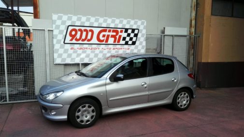 Peugeot 206 1.6 16v powered by 9000 Giri