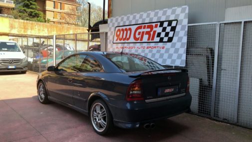 Opel Astra Turbo powered by 9000 Giri