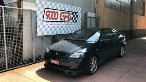 Opel Astra Turbo powered by 9000 Giri